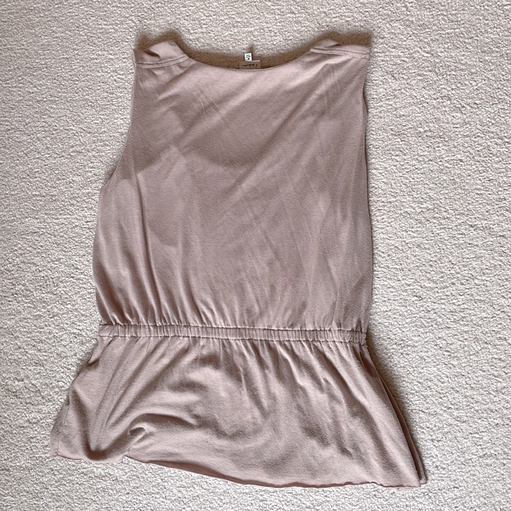 Aritzia T Babaton - Mauve colored top - Picture 4 of 4